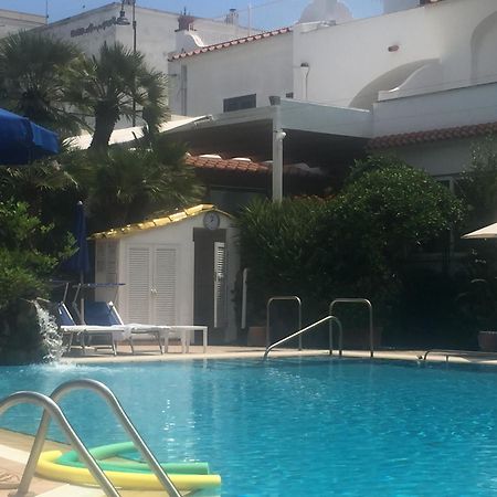 איסקיה Hotel Floridiana Terme מראה חיצוני תמונה