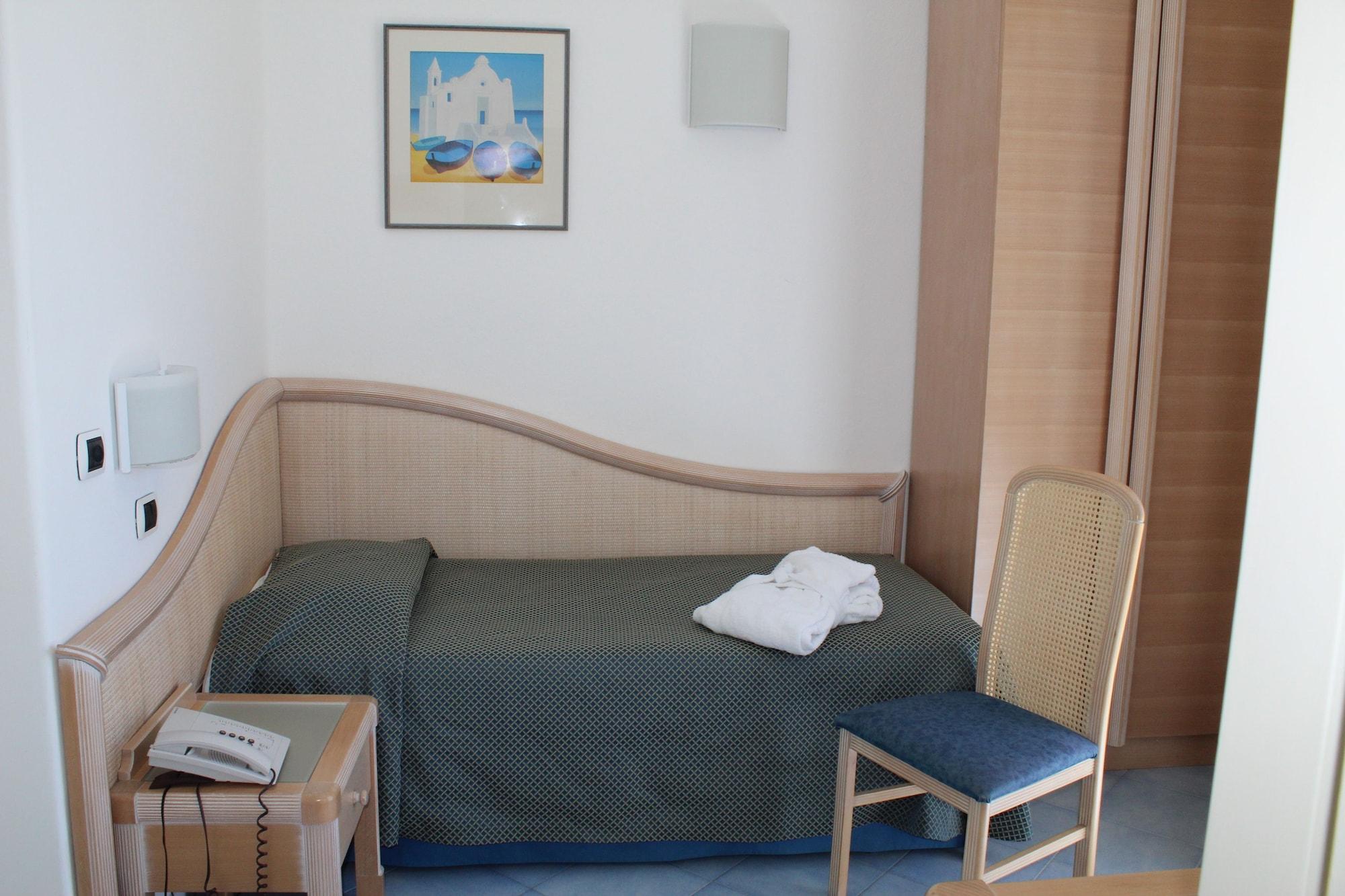 איסקיה Hotel Floridiana Terme מראה חיצוני תמונה