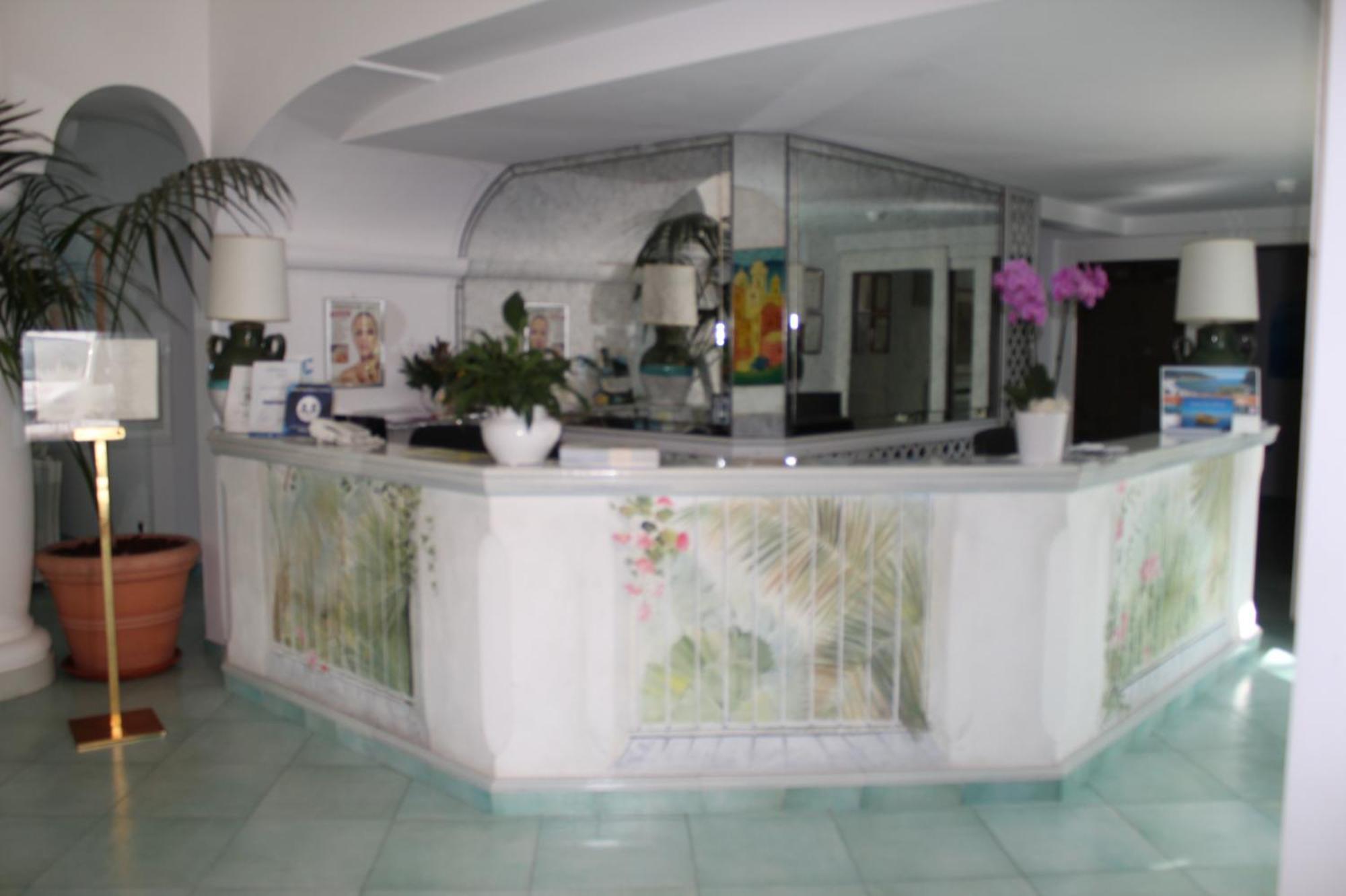 איסקיה Hotel Floridiana Terme מראה חיצוני תמונה
