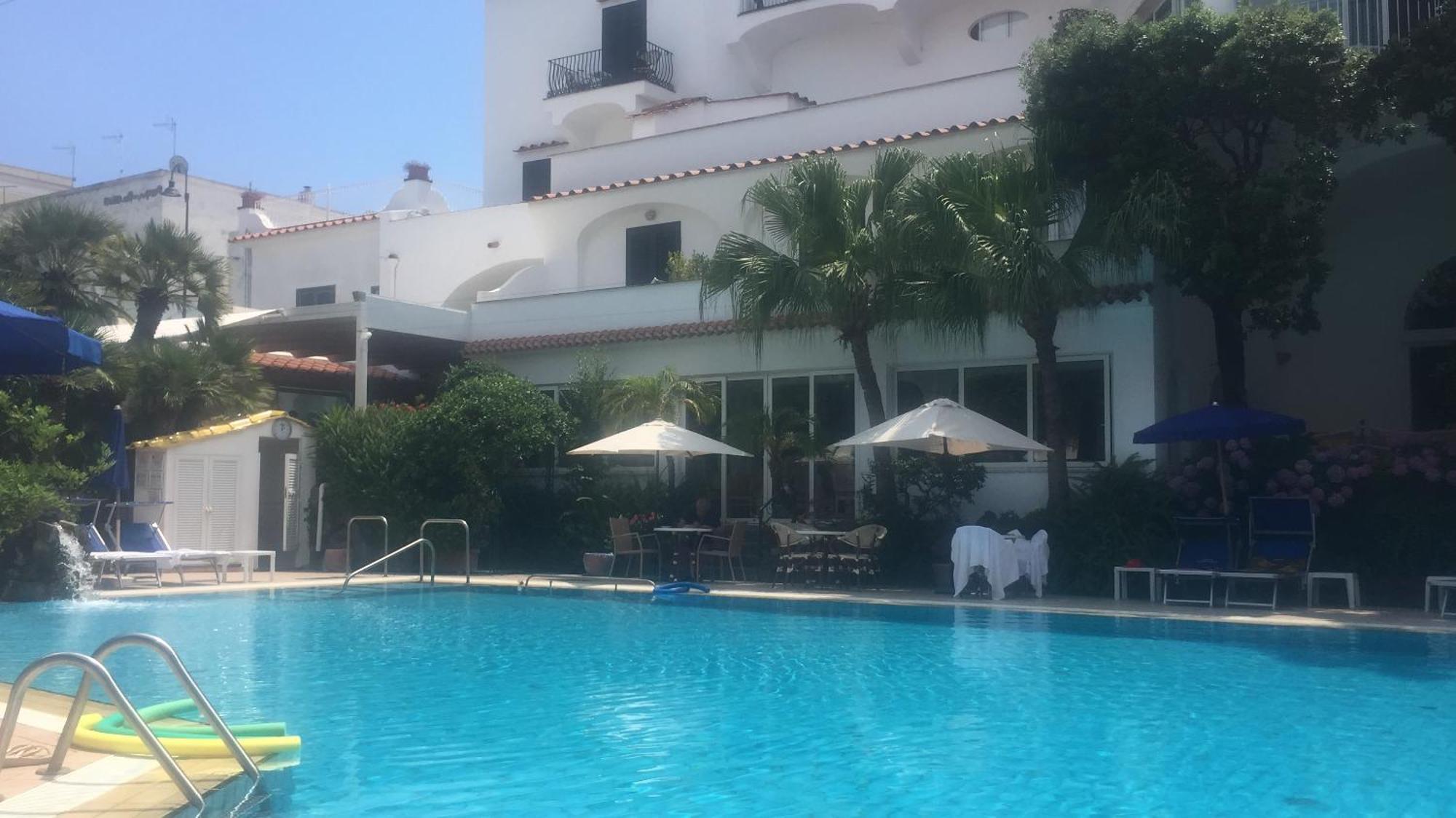 איסקיה Hotel Floridiana Terme מראה חיצוני תמונה