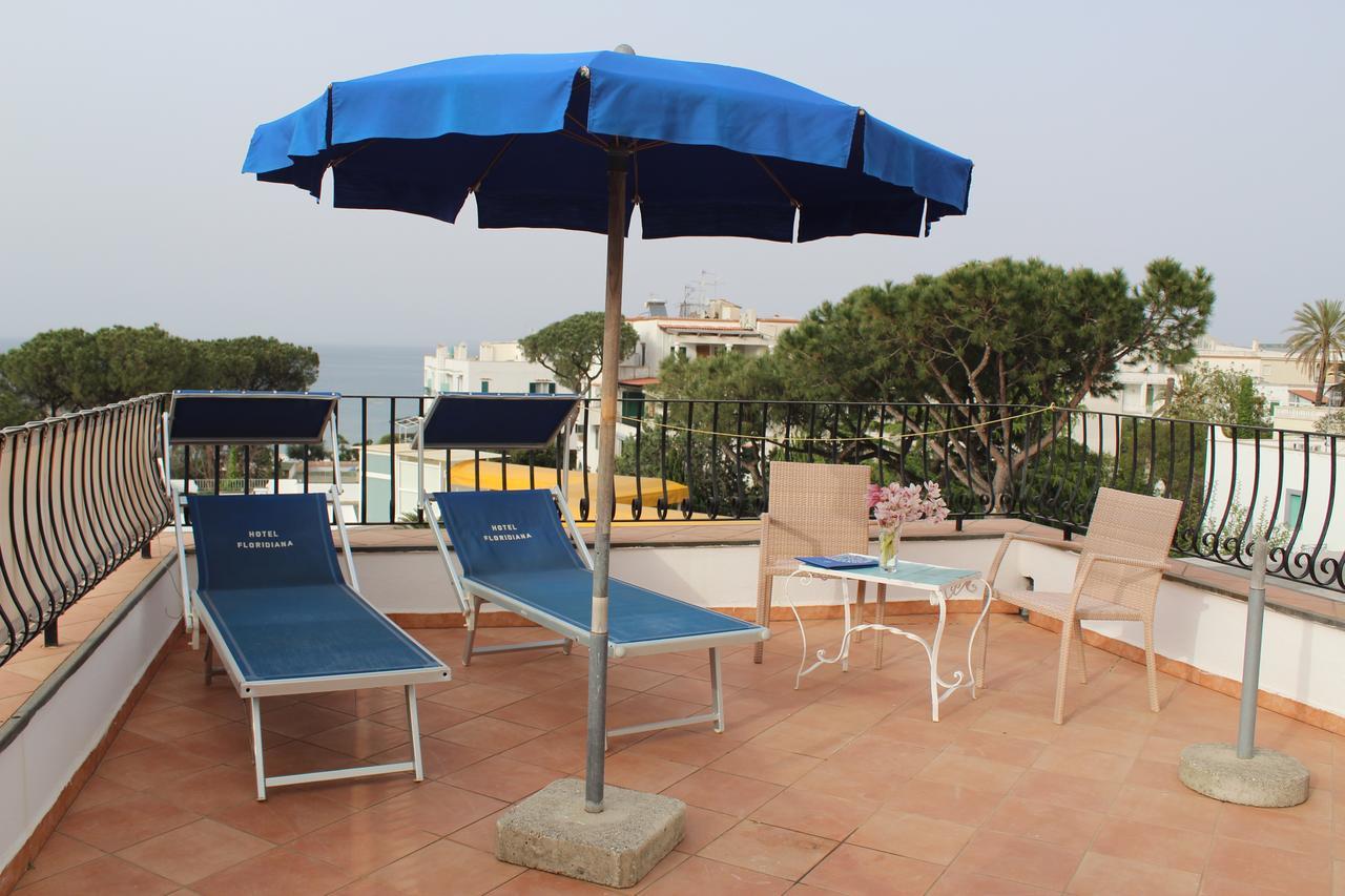 איסקיה Hotel Floridiana Terme מראה חיצוני תמונה