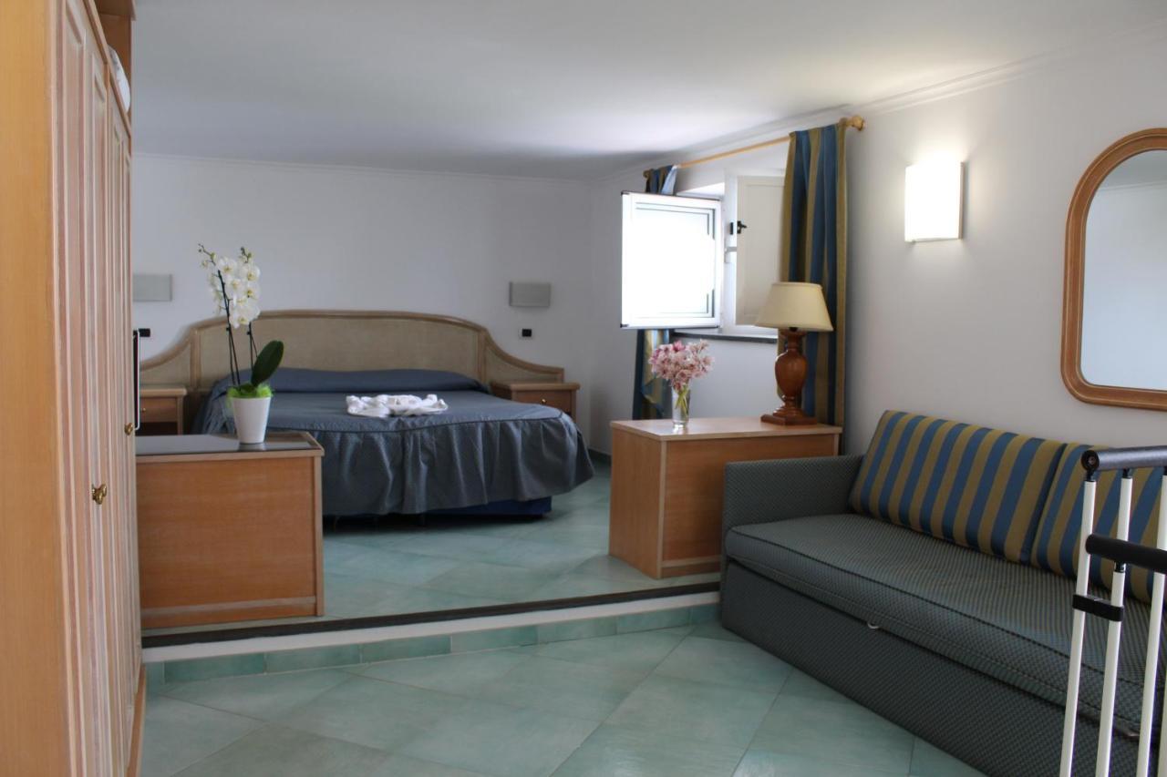 איסקיה Hotel Floridiana Terme מראה חיצוני תמונה
